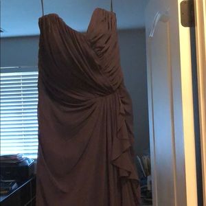 Long dress gown. Wore once size 8 David’s bridal